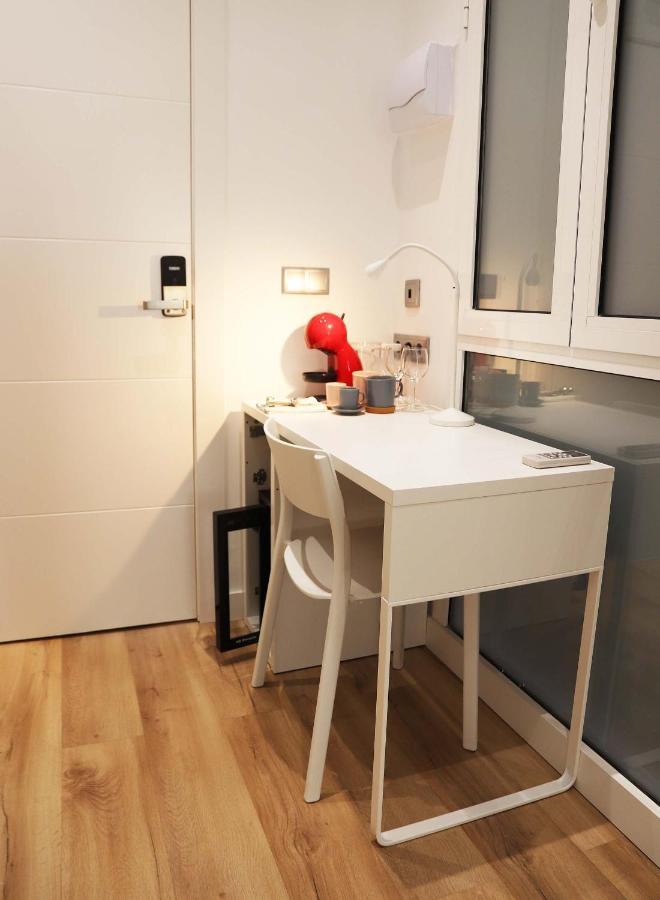 Hostal Gracia Barcelona Luaran gambar
